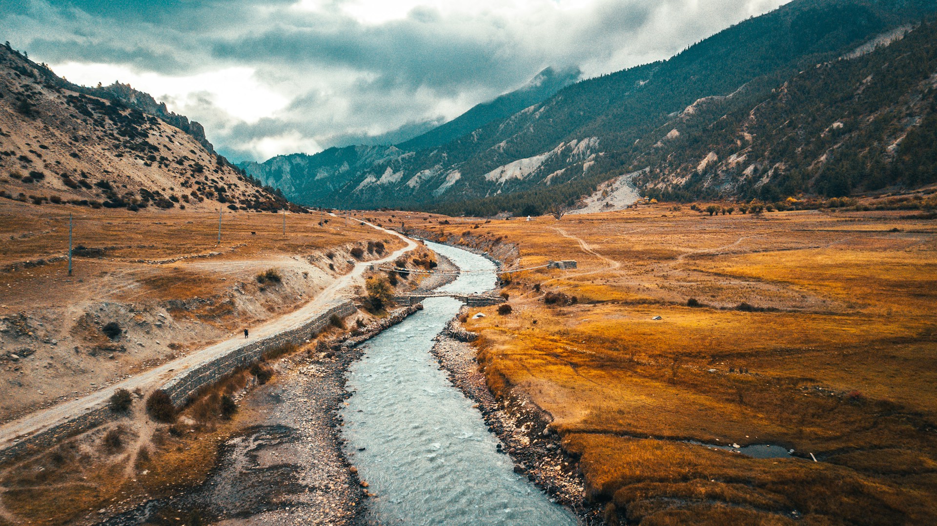 A peaceful nature view in Mustang